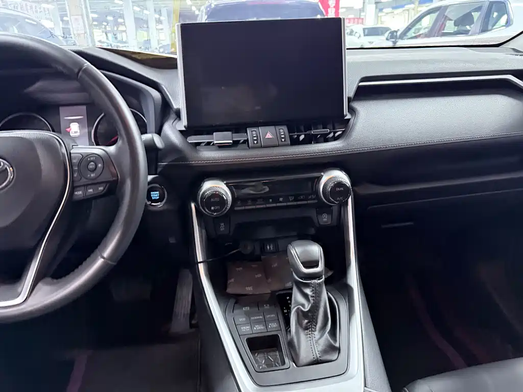 Toyota Wildlander 2022 — фото 14