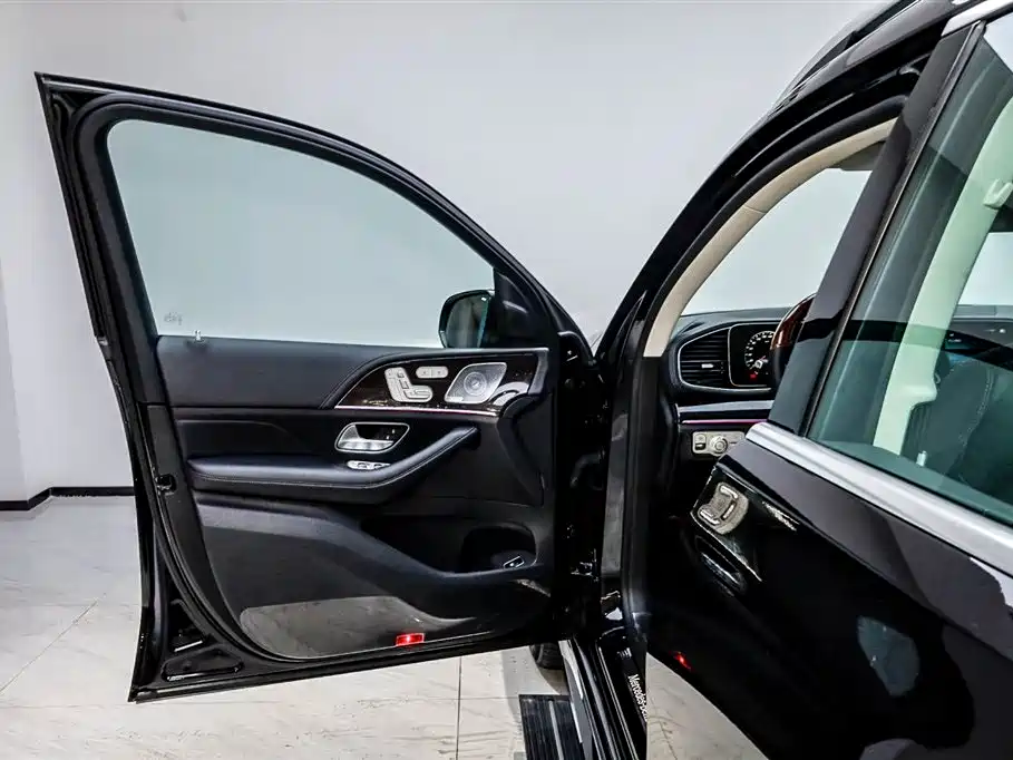 Mercedes-Benz GLS 2021 — фото 20