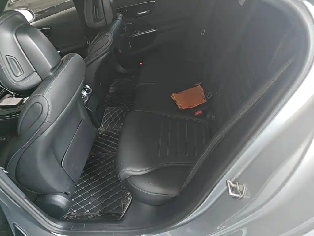 Mercedes-Benz C-Class 2022 — фото 17