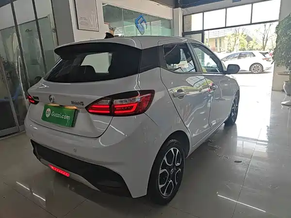 JMC Yizhi EV3 2021