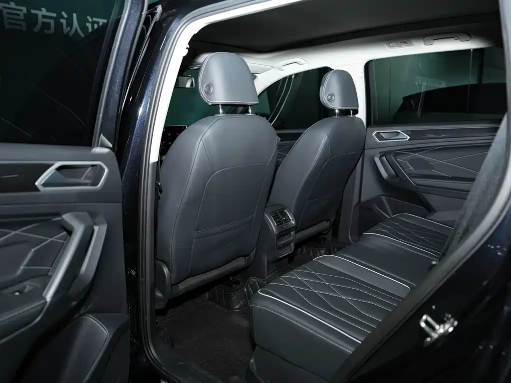 Volkswagen Tiguan L 2025 — фото 16