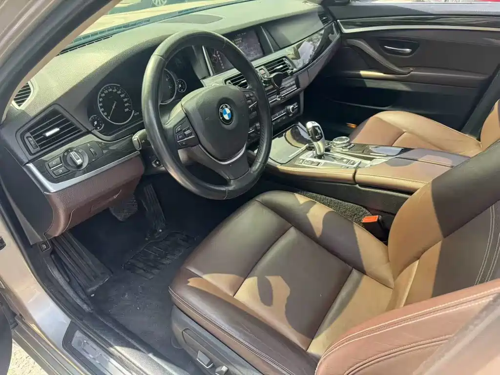 BMW 5 Series 2016 — фото 4
