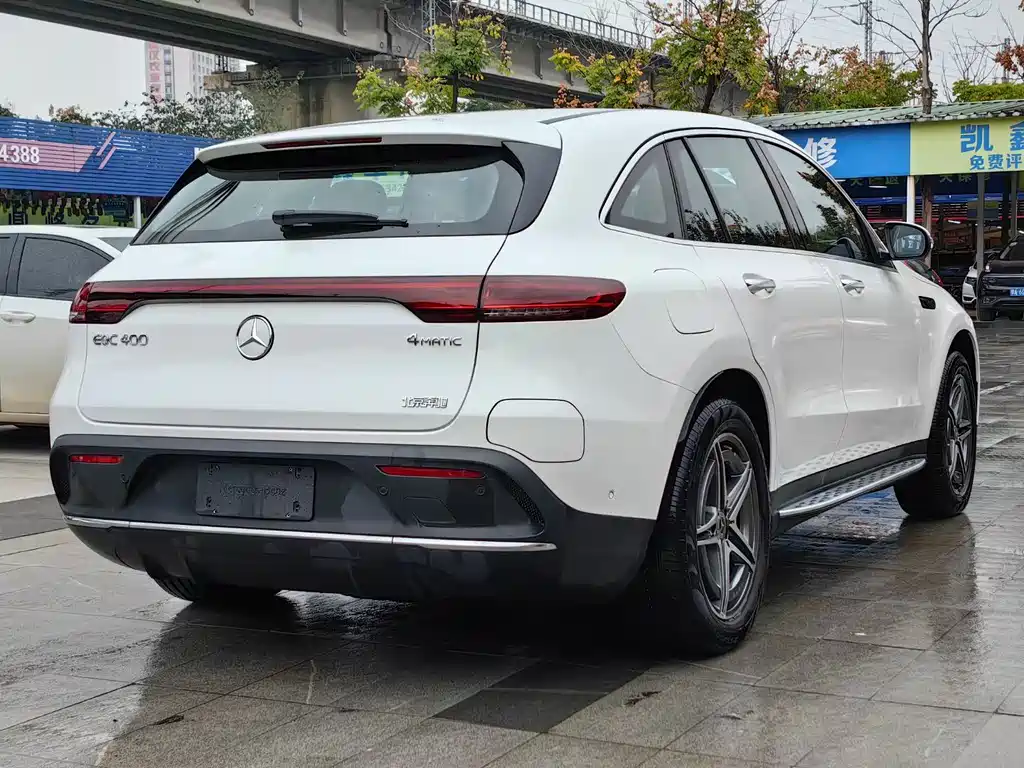 Mercedes-Benz EQC 2022