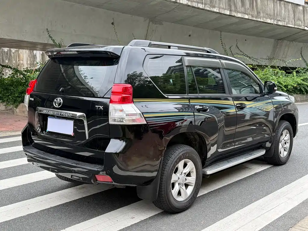 Toyota Prado 2012 — фото 16