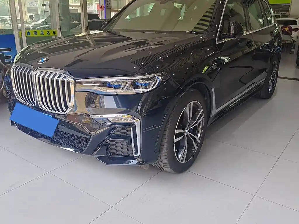 BMW X7 2021