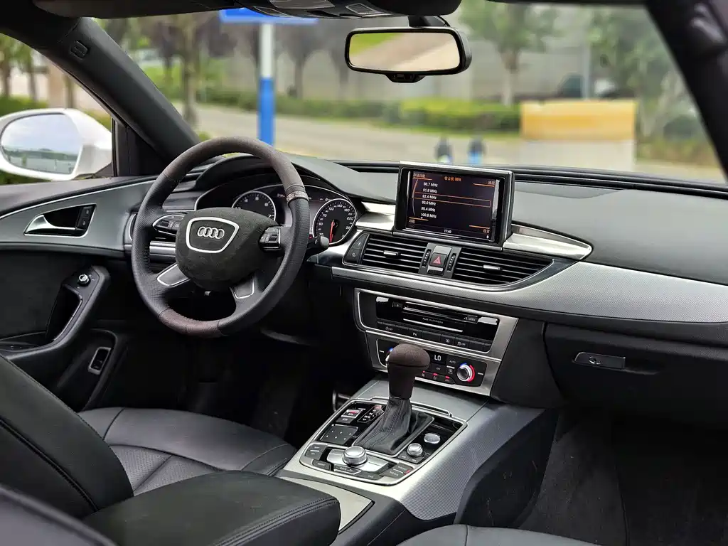 Audi A6L 2013 — фото 24
