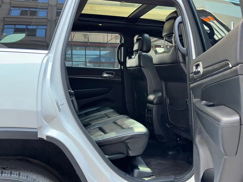 Jeep Grand Cherokee 2019