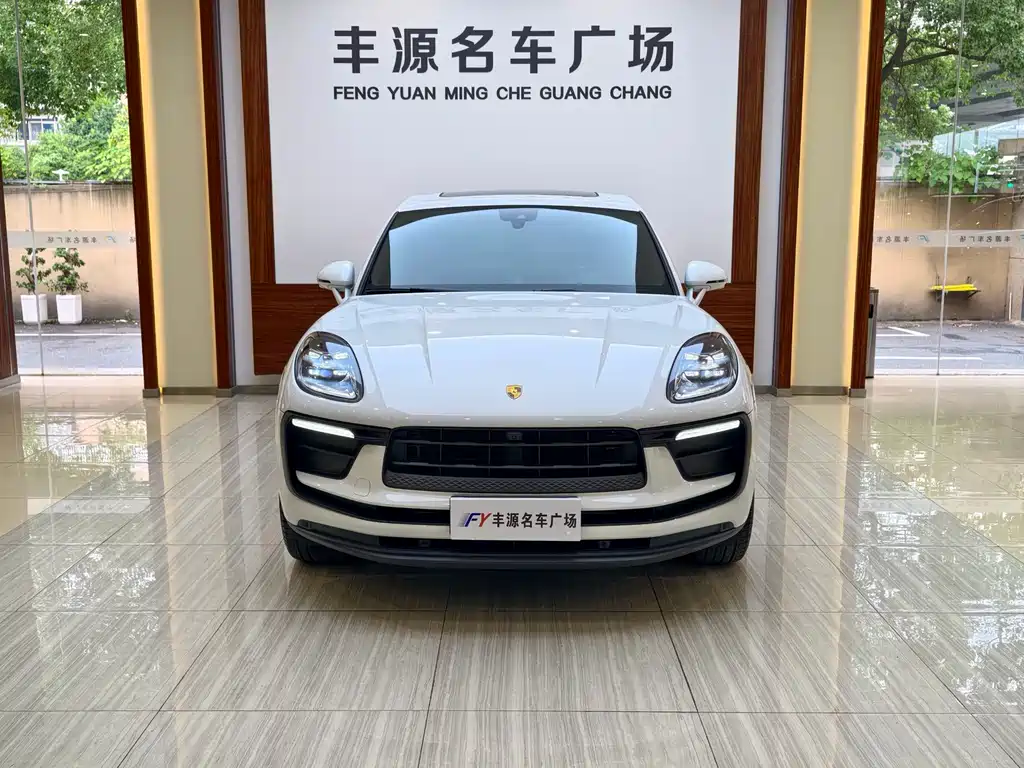 Porsche Macan 2023 — фото 2