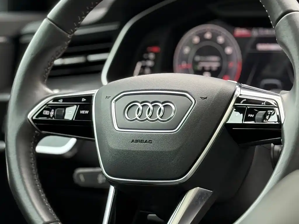 Audi A6L 2020 — фото 10