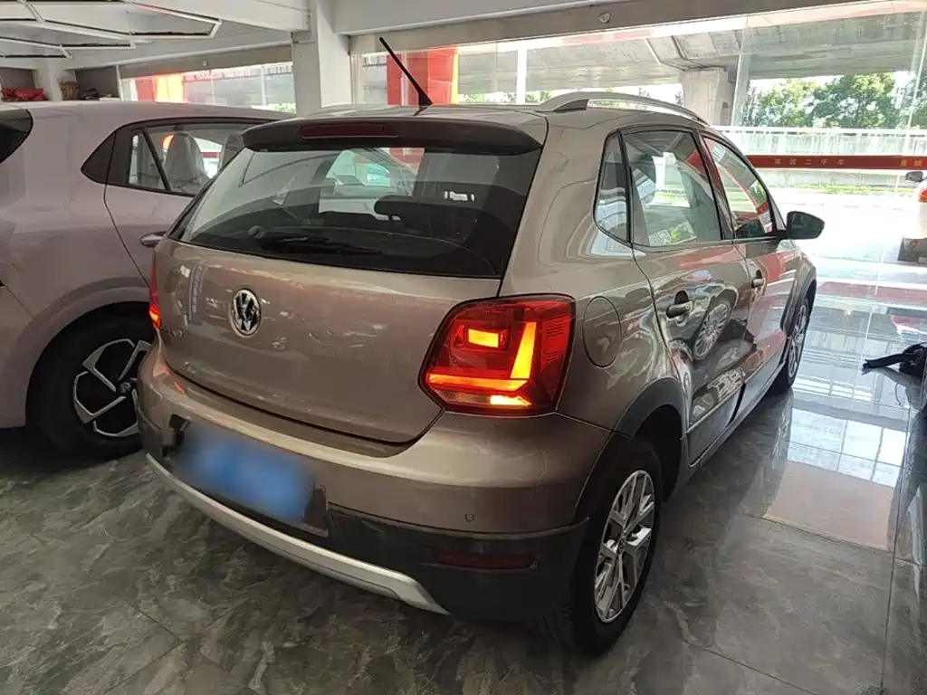 Volkswagen Polo 2015