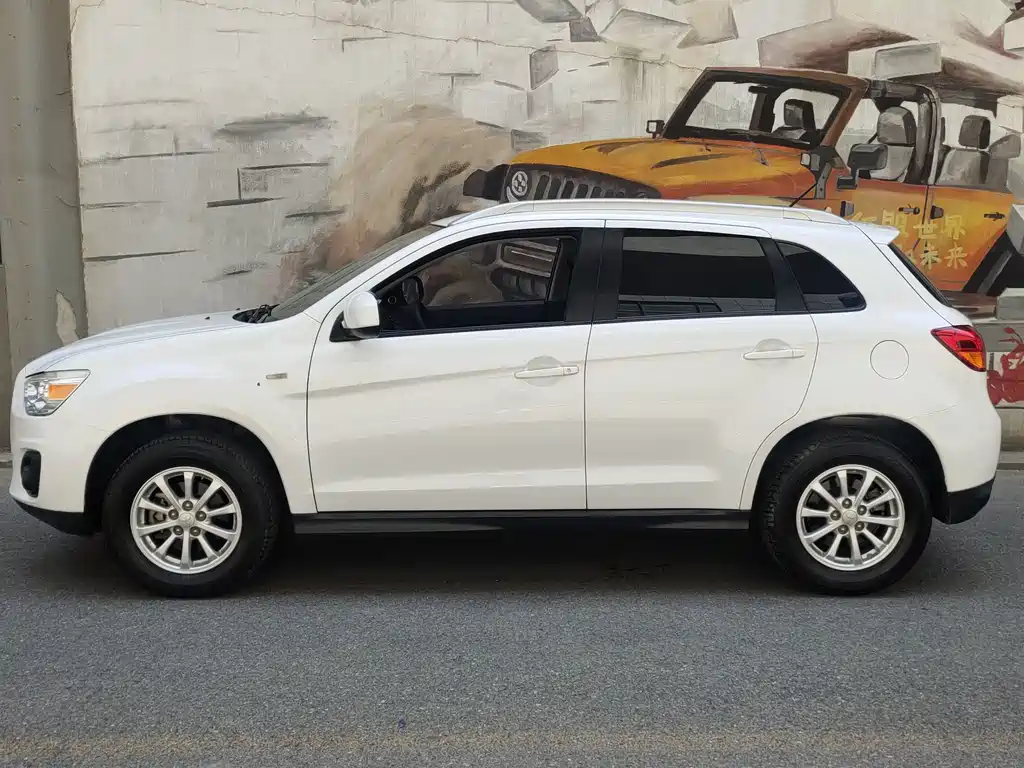 Mitsubishi ASX 2015