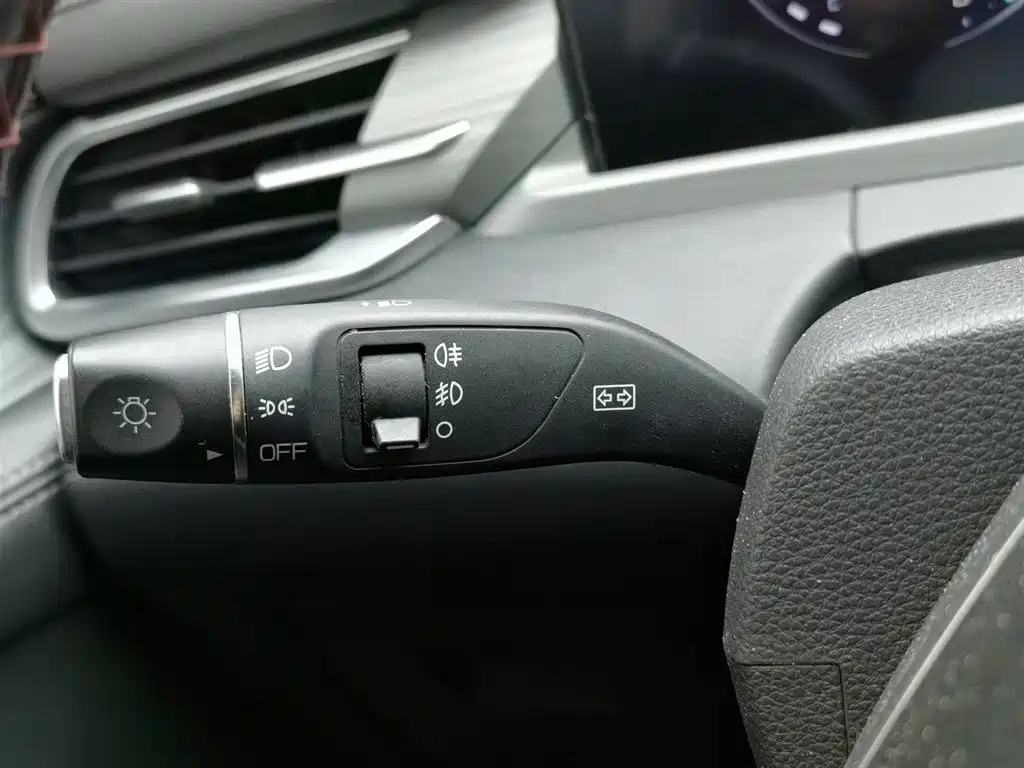 Ford Territory 2022 — фото 21