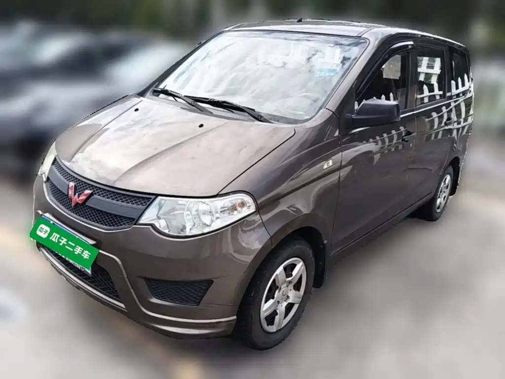 Wuling Hongguang 2015 — фото 3