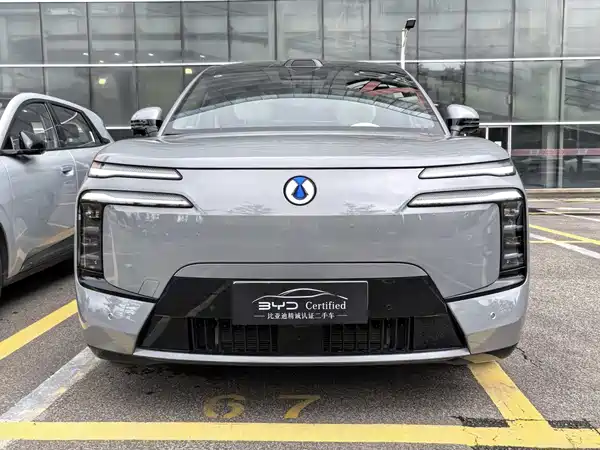 Denza N8L 2025