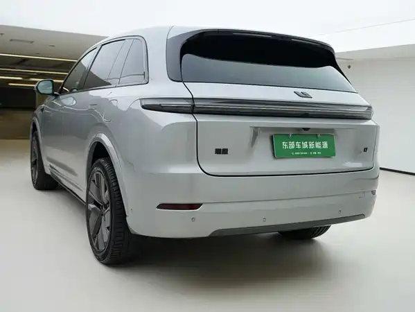 Li Auto L7 2025