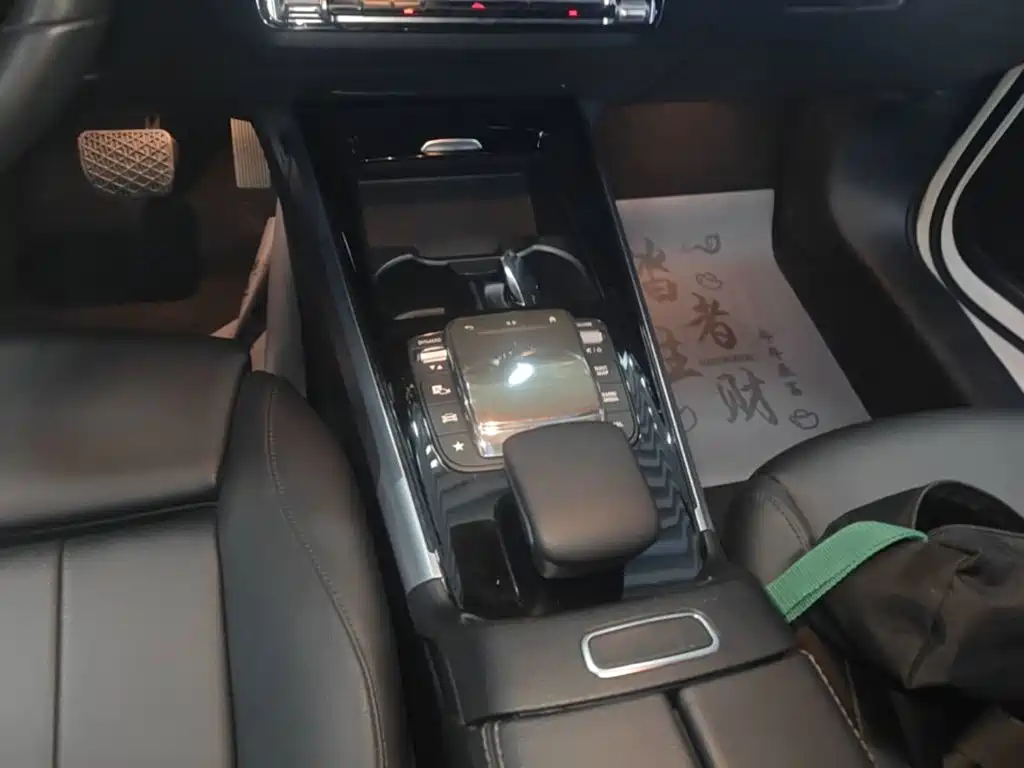 Mercedes-Benz GLB 2022 — фото 14