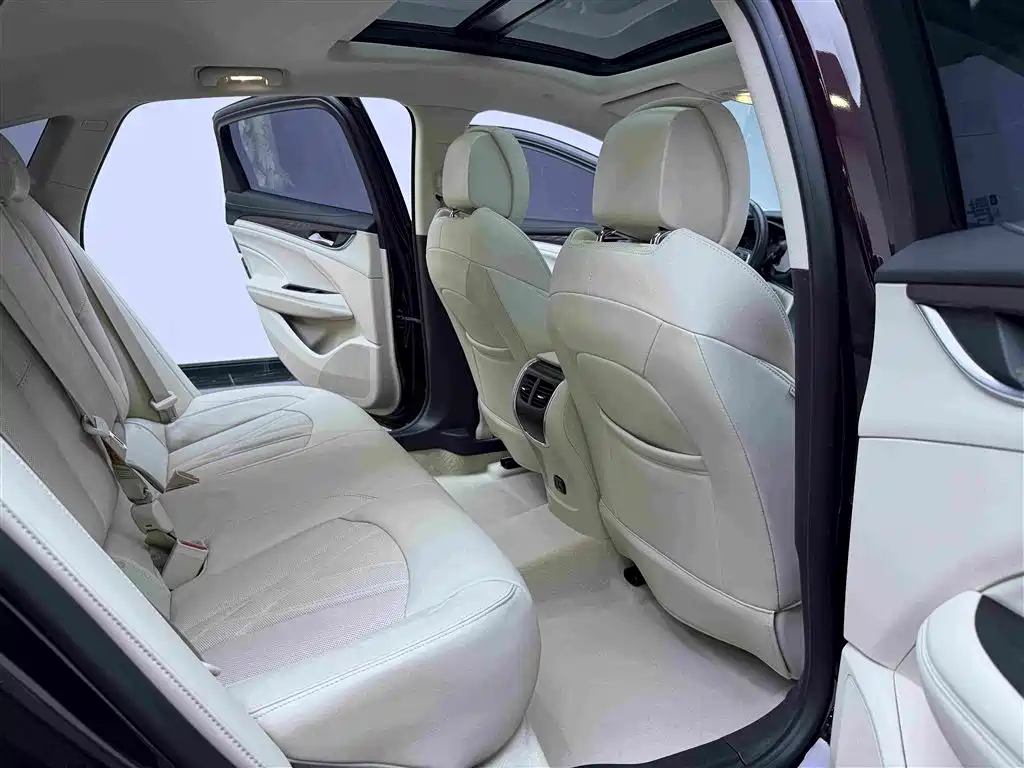 Buick LaCrosse 2022 — фото 11