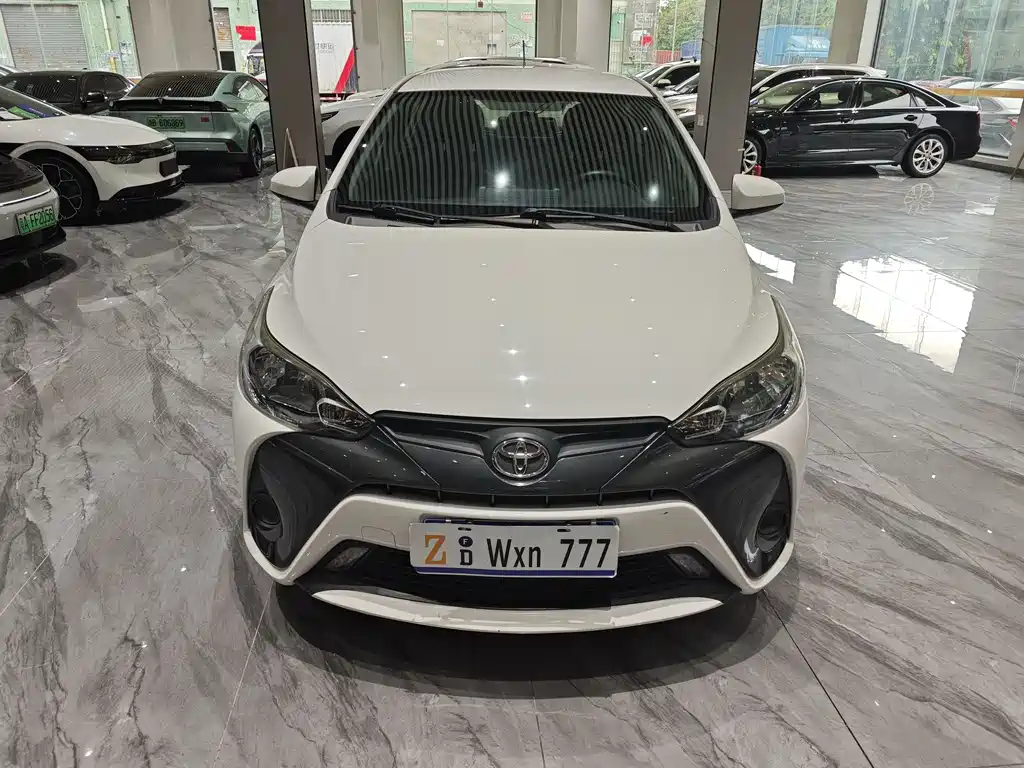 Toyota Yaris L 2019