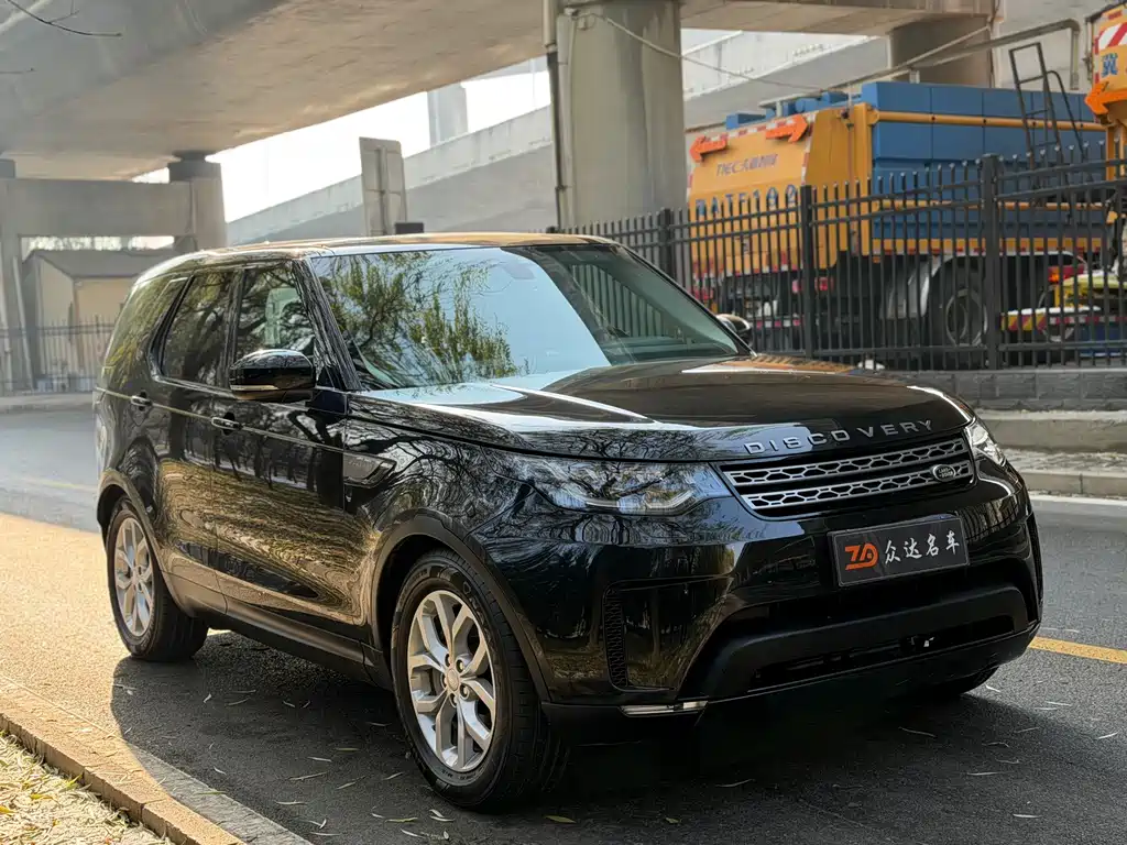 Land Rover Discovery 2018 — фото 3