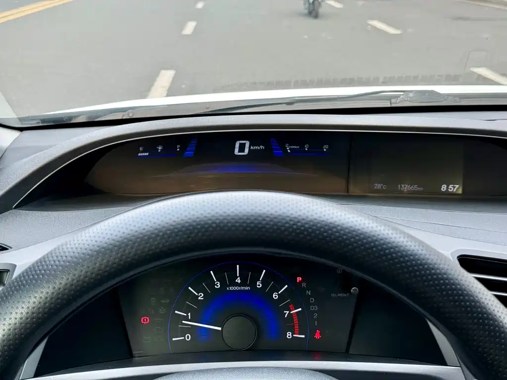 Honda Civic 2015 — фото 10