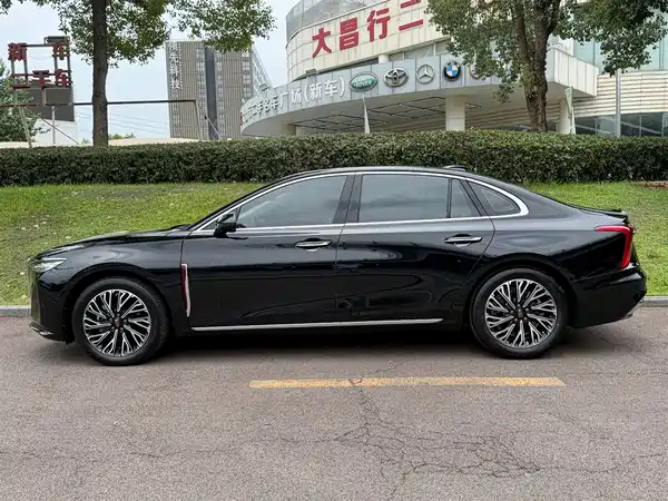 Hongqi H5 2024