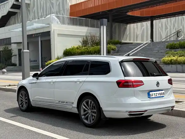 Volkswagen Viloran 2018