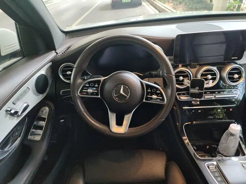Mercedes-Benz GLC 2021 — фото 11