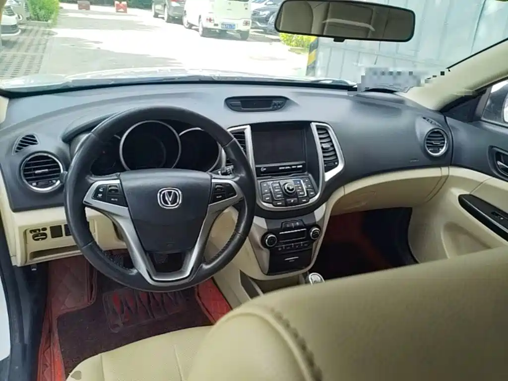 Changan Eado 2015 — фото 17