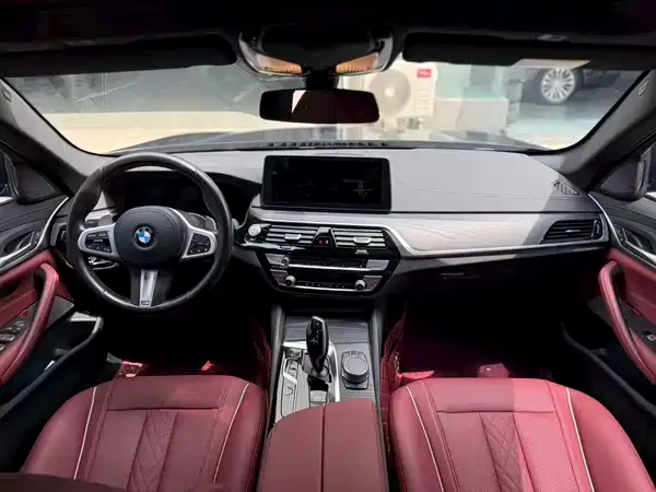BMW 5 Series 2021