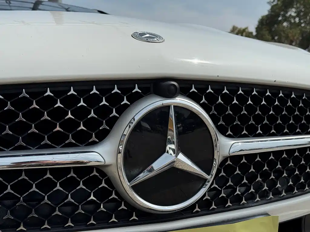Mercedes-Benz C-Class 2023 — фото 27