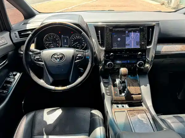 Toyota Alphard 2018