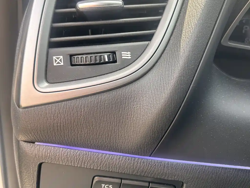 Mazda CX-4 2016 — фото 7