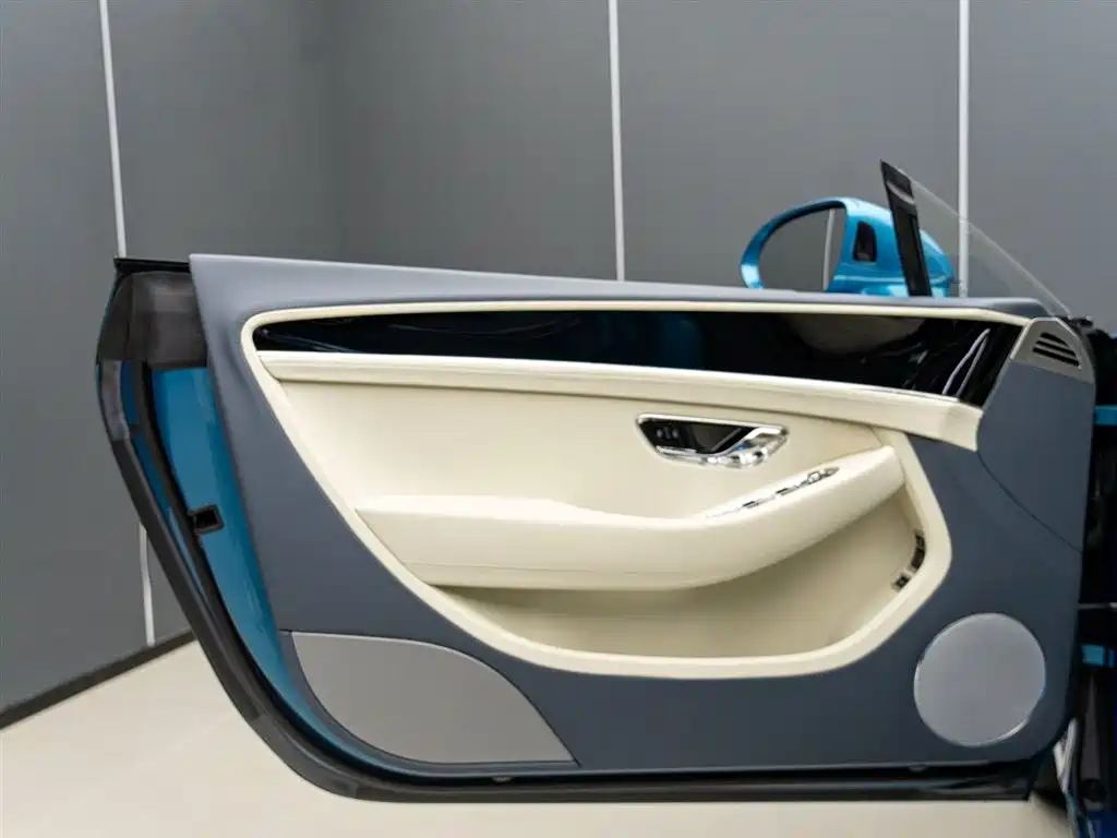 Bentley Continental 2024