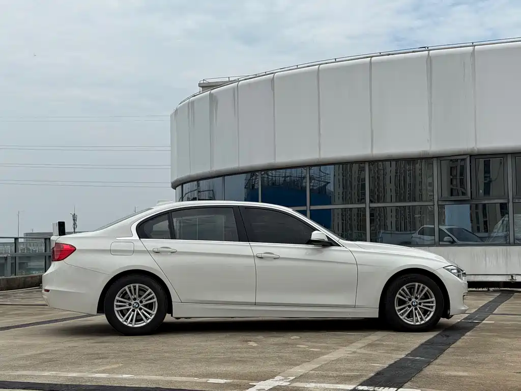 BMW 3 Series 2014 — фото 14