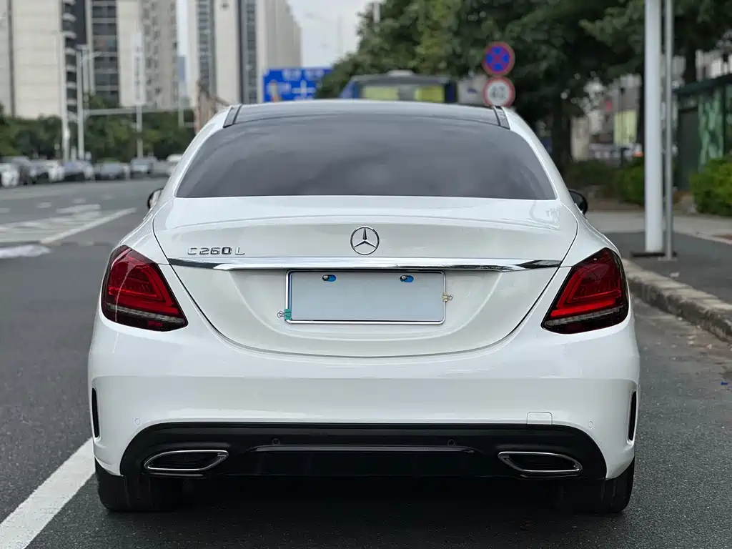 Mercedes-Benz C-Class 2020 — фото 19