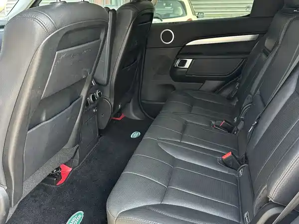 Land Rover Discovery 2020