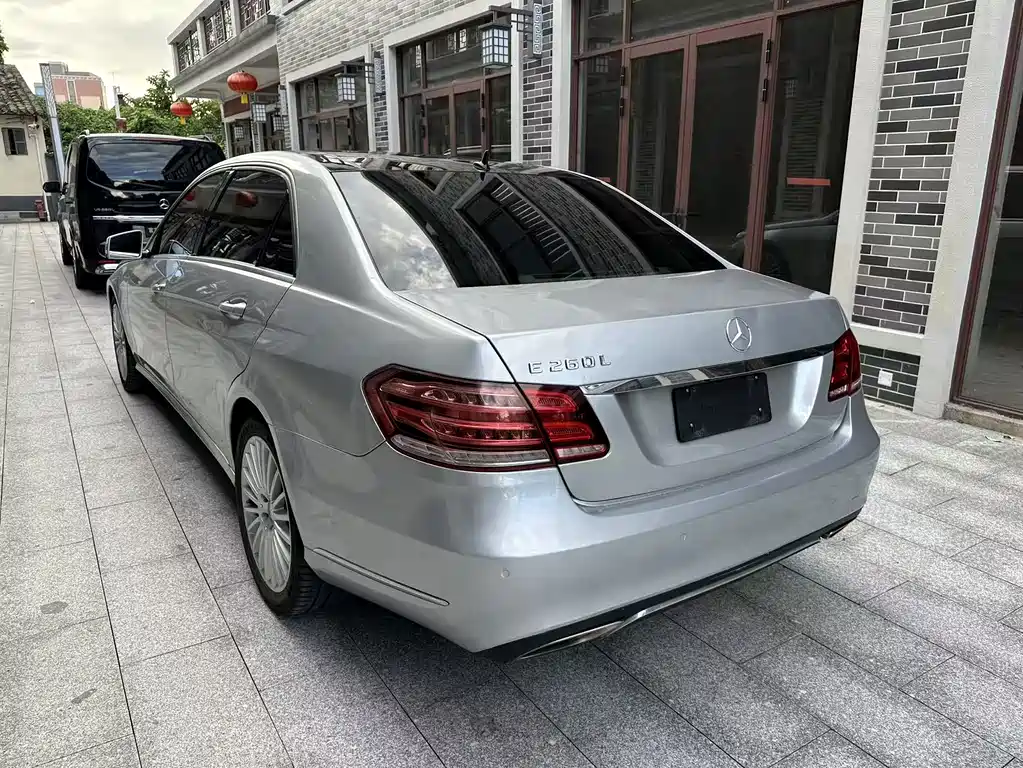 Mercedes-Benz E-Class 2014 — фото 4