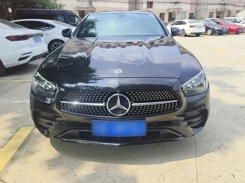 Mercedes-Benz E-Class 2023