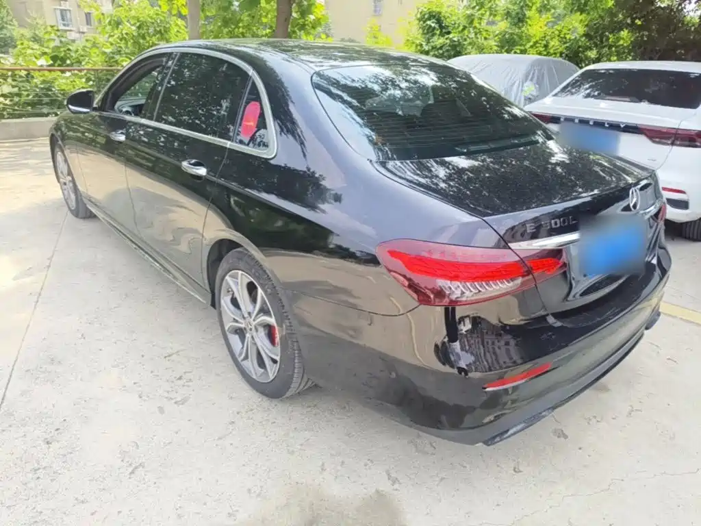 Mercedes-Benz E-Class 2023