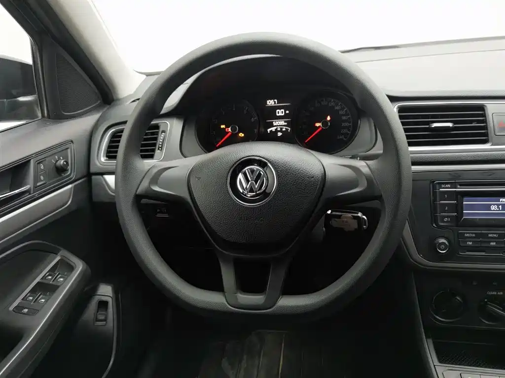 Volkswagen Lavida 2018 — фото 11