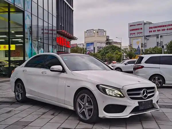 Mercedes-Benz C-Class 2018