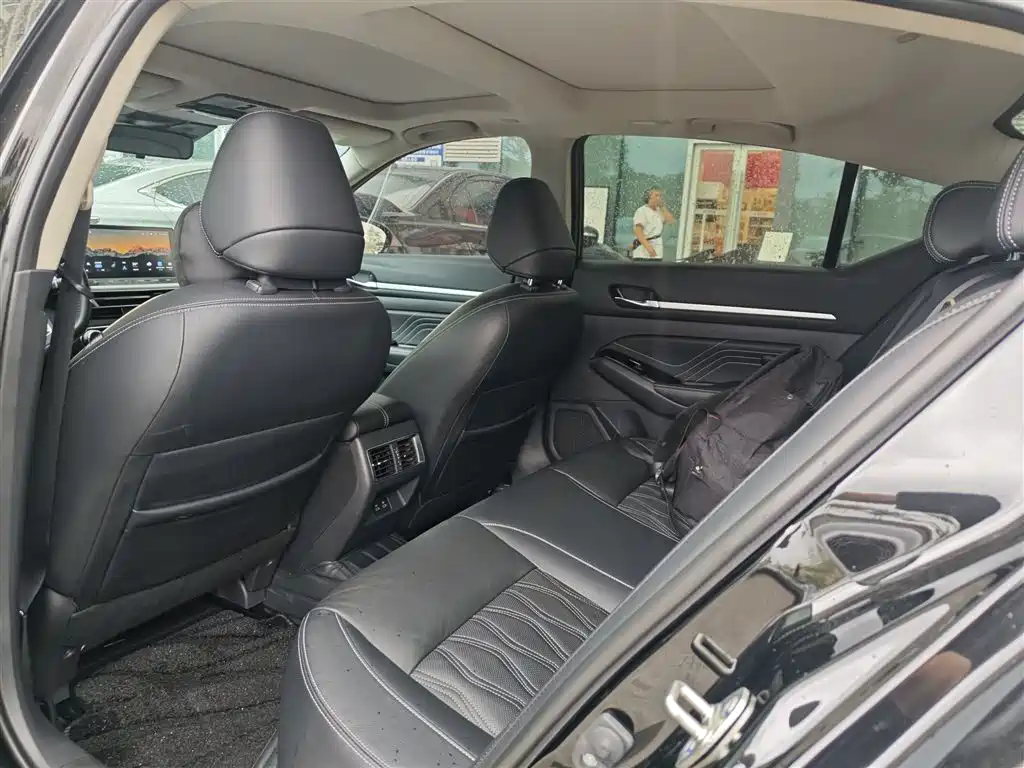 Nissan Teana 2023