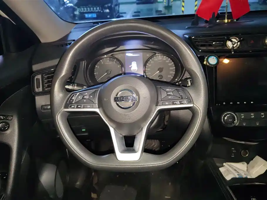 Nissan X-Trail 2017 — фото 15