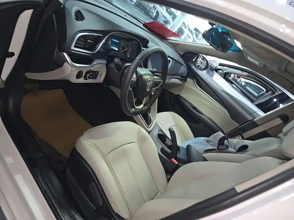 Buick Excelle 2018 — фото 15