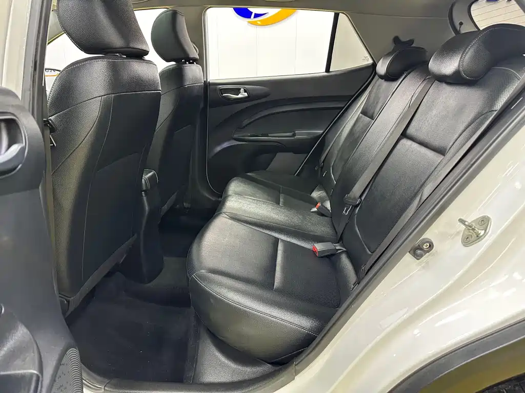 Kia KX1 2022 — фото 10