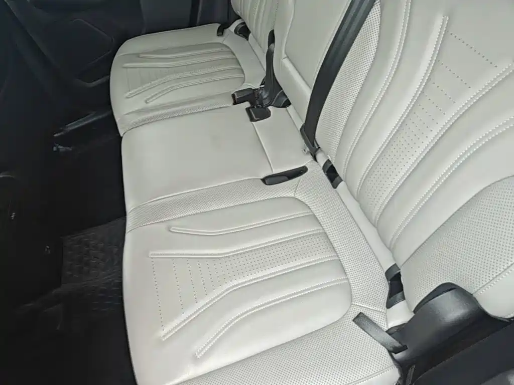 Ford Escape 2022 — фото 17