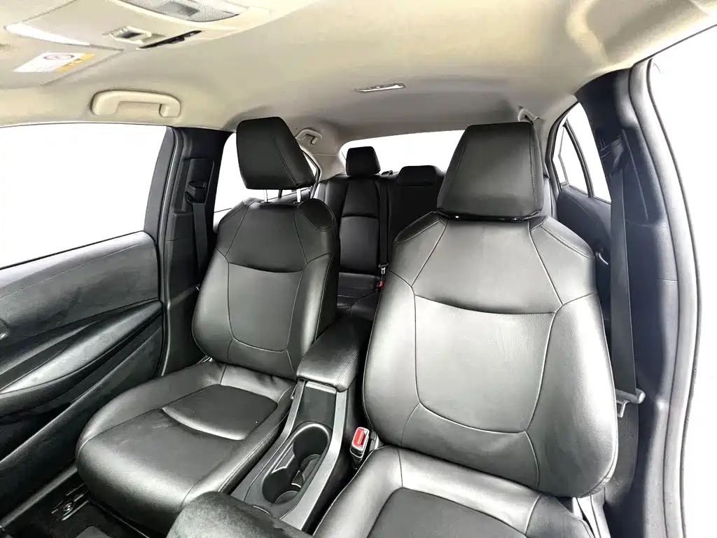 Toyota Corolla 2023 — фото 12