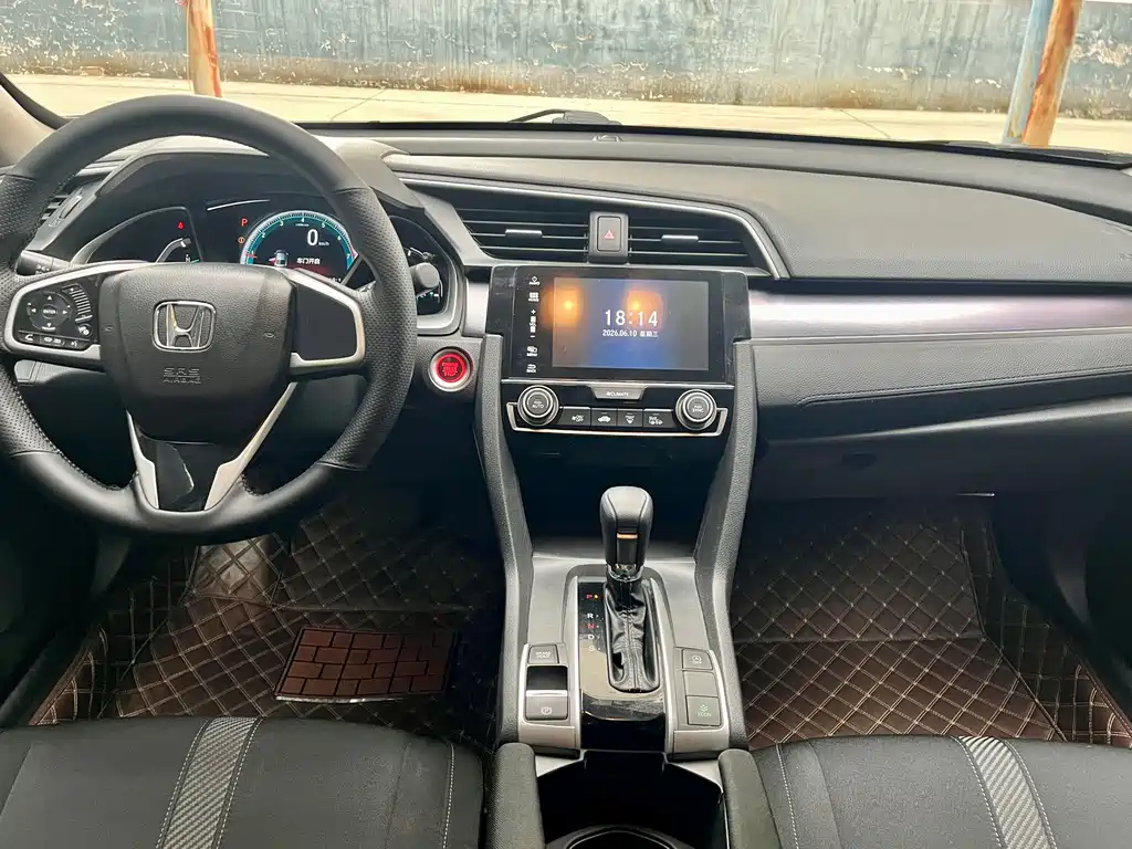 Honda Civic 2018 — фото 16