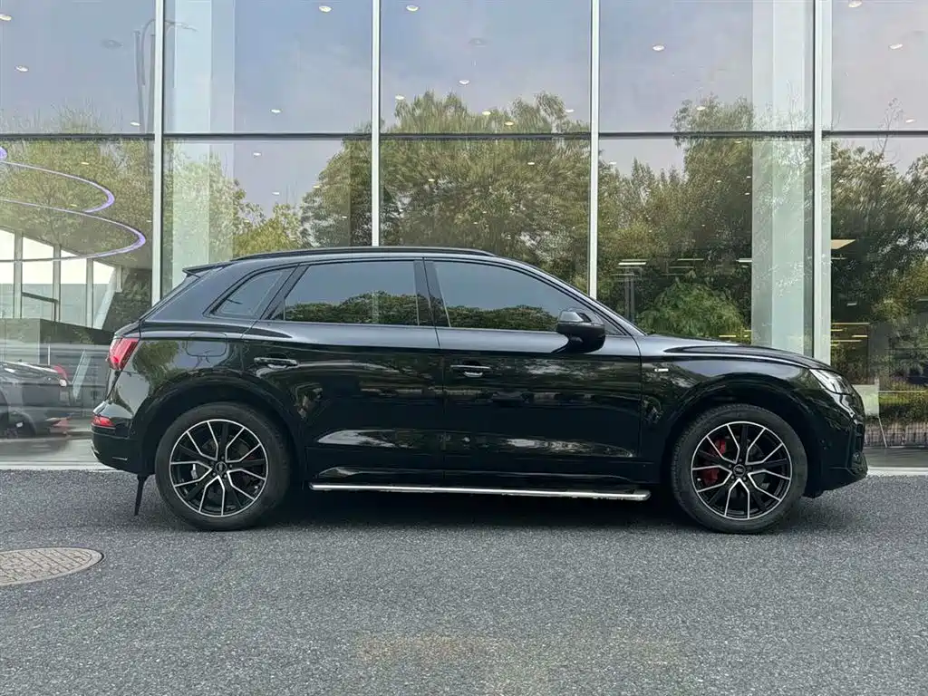 Audi Q5L 2023