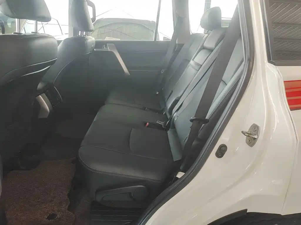 Toyota Prado 2019 — фото 17